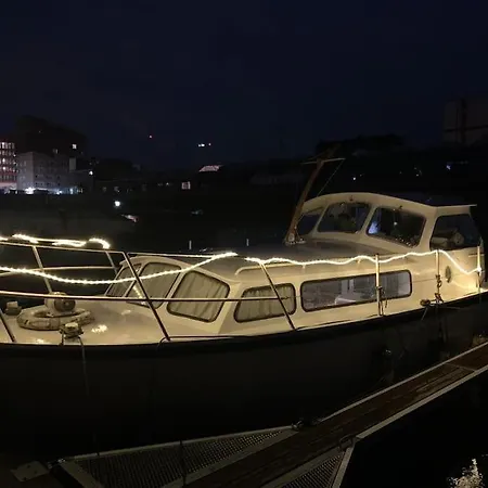 Hollaendisches Kajuetboot Nixe *