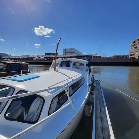 Botel Hollaendisches Kajuetboot Nixe